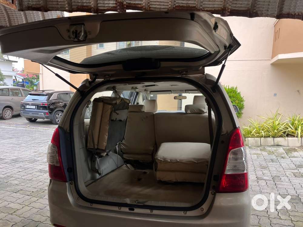 Toyota Innova Diesel 2014
