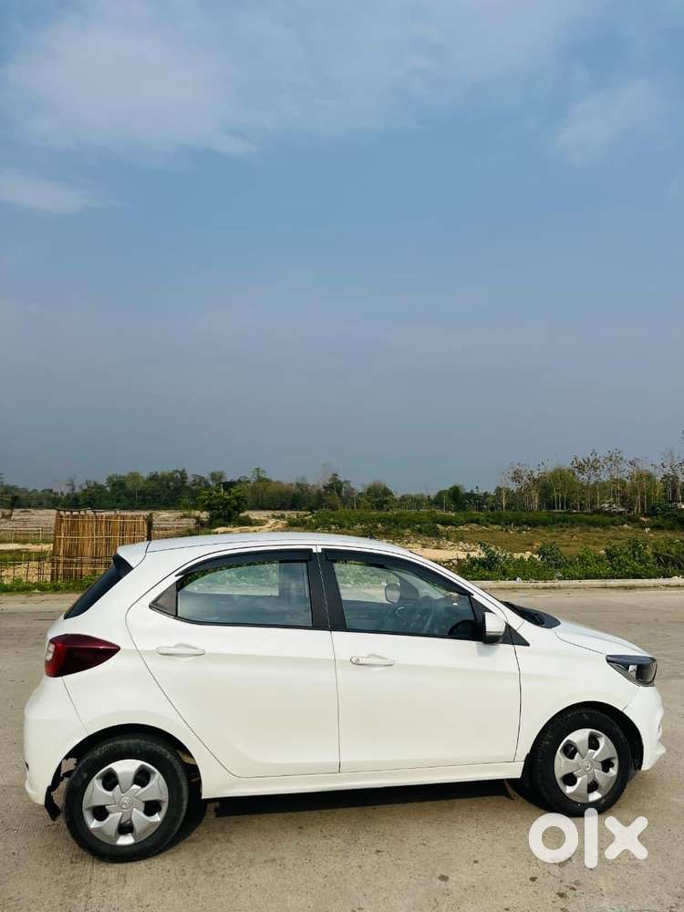 Tata Tiago 1.2 Revotron Xt (o), 2021, Petrol