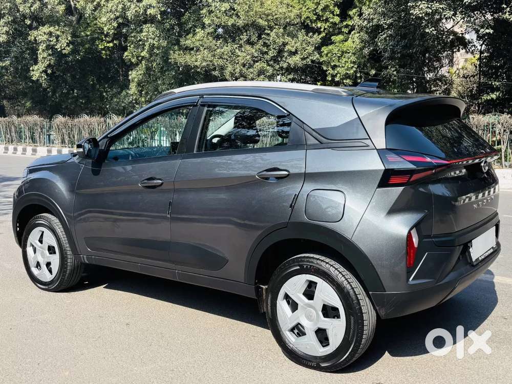 Tata Nexon, 2025, Petrol