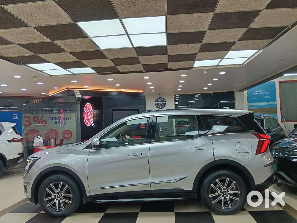 Mahindra XUV700 2.0 AX 7 Petrol AT Luxury Pack Str, 2023, Petrol