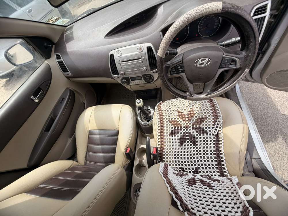 Hyundai I20 New Sportz At 1.4, 2012, Diesel