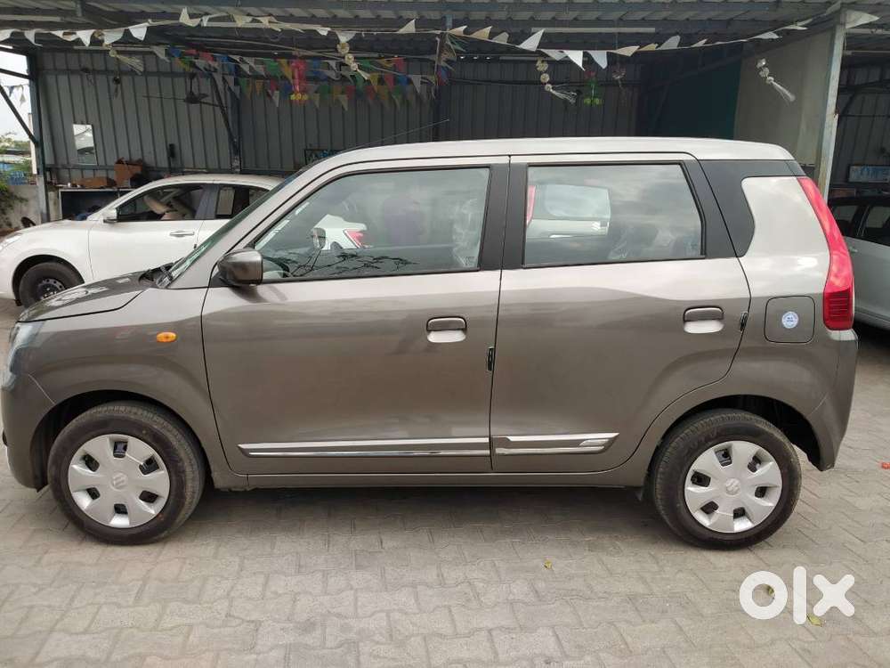 Maruti Suzuki Wagon R Zxi (2023)