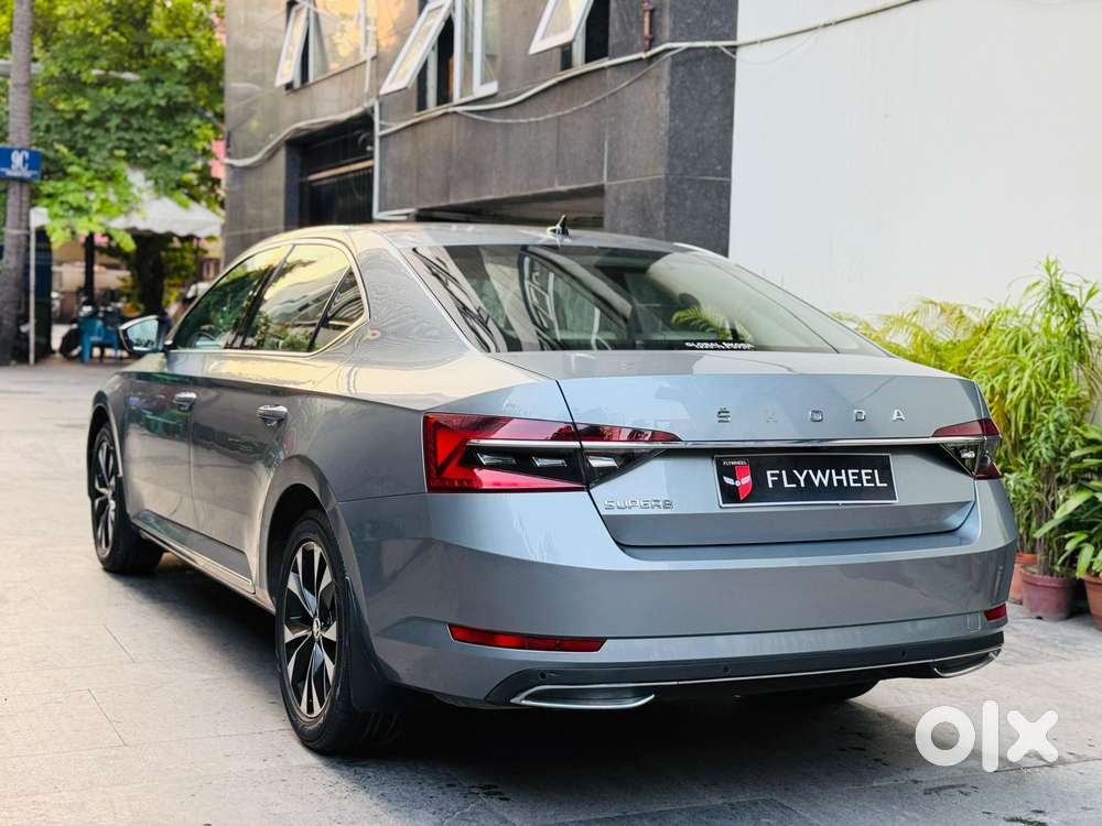 Skoda Superb 2.0 Tsi At L&k, 2020, Petrol