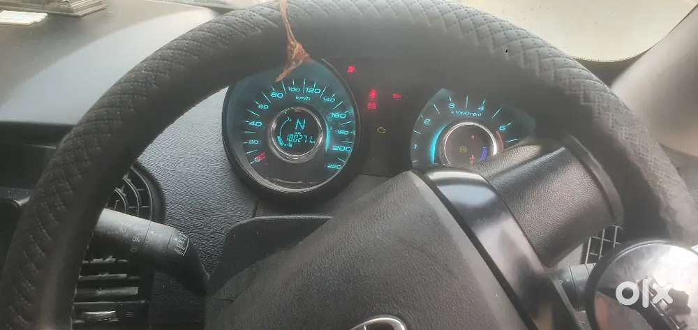 Mahindra Xuv 500 17 Model Urgent Sale