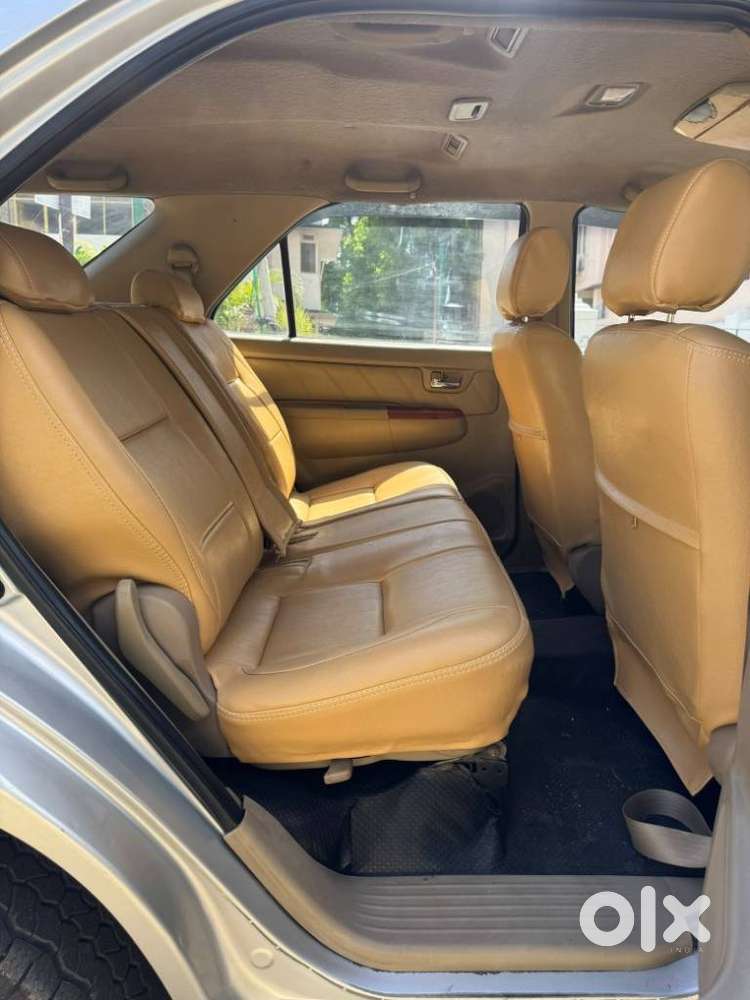 Toyota Fortuner 3.0 4x4 Manual, 2011, Diesel