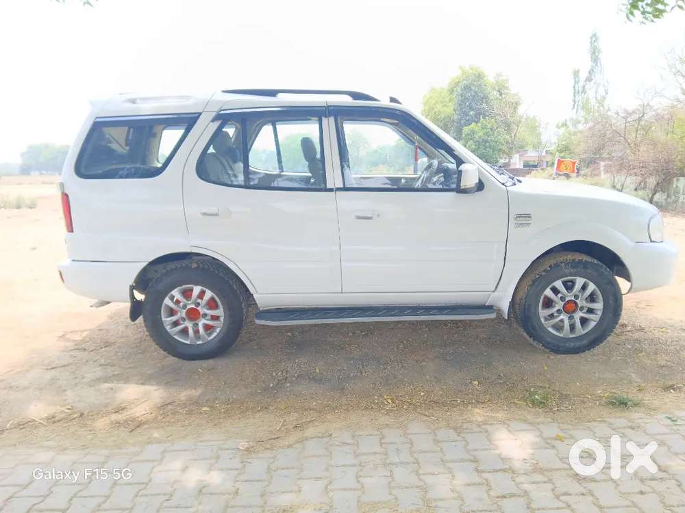 Tata Safari 2013 Diesel 100000 Km Driven