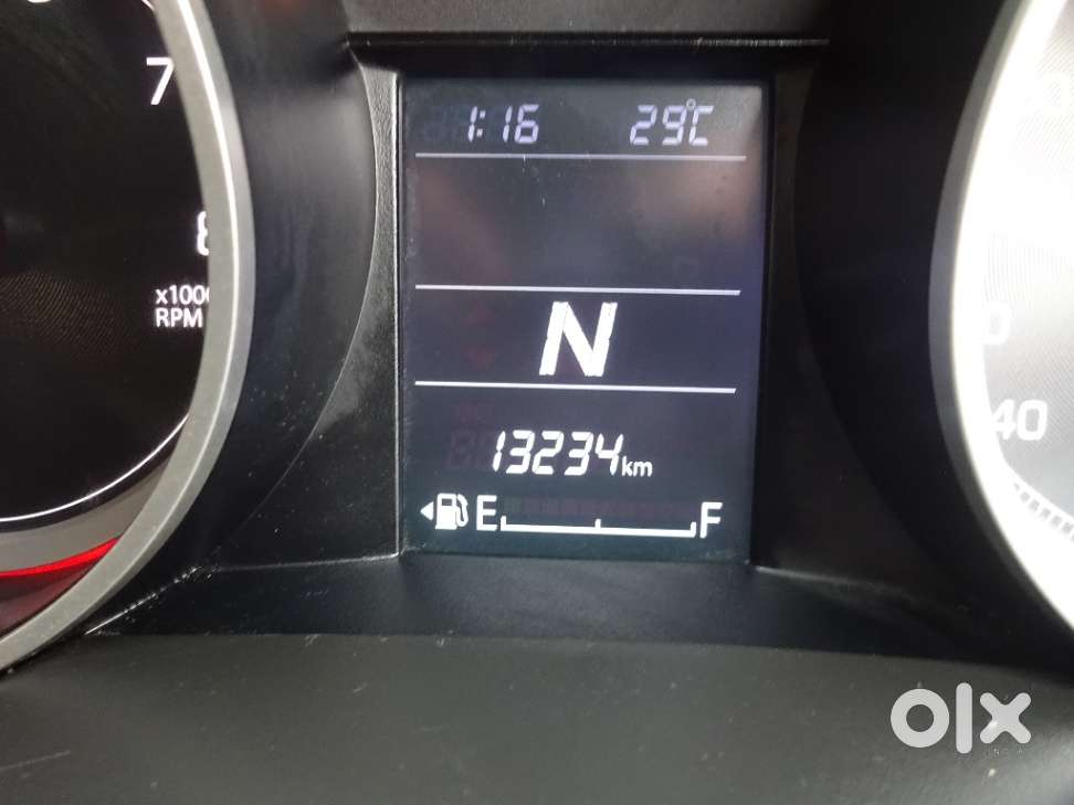 Maruti Suzuki Swift Amt Zxi, 2022, Petrol