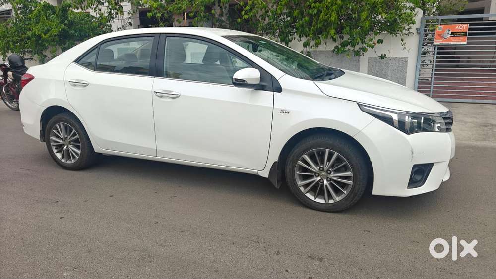Toyota Corolla Altis Gl Mt, 2015, Petrol