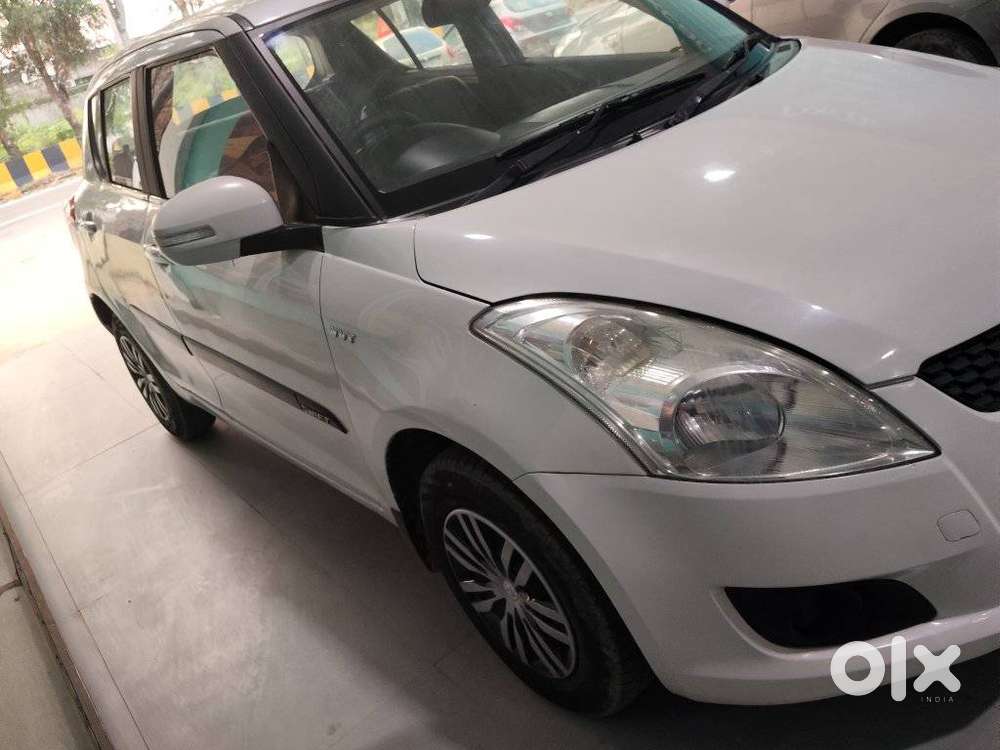 Maruti Suzuki Swift Lxi Optional-o, 2012, Petrol
