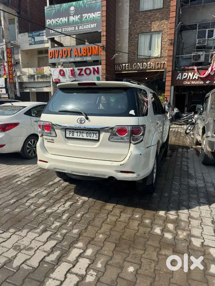 Toyota Fortuner 2013 Diesel Automatic 2nd Owner