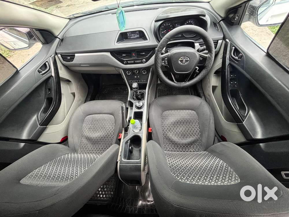 Tata Nexon 1.2 Revotron Xm, 2017, Diesel