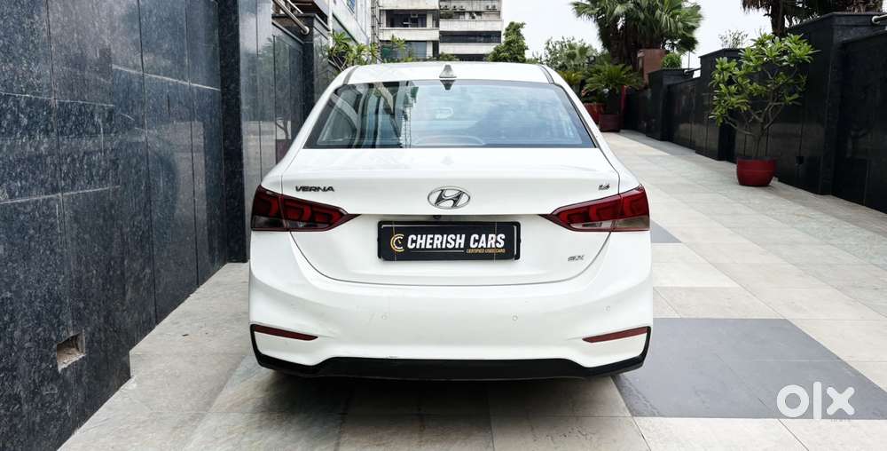 Hyundai Verna 1.5 Sx (o) Vtvt Ivt, 2018, Petrol