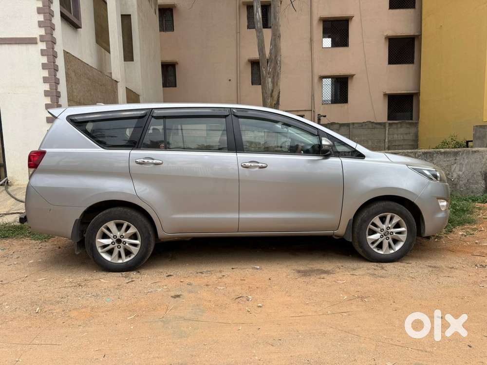 Toyota Innova Crysta 2018