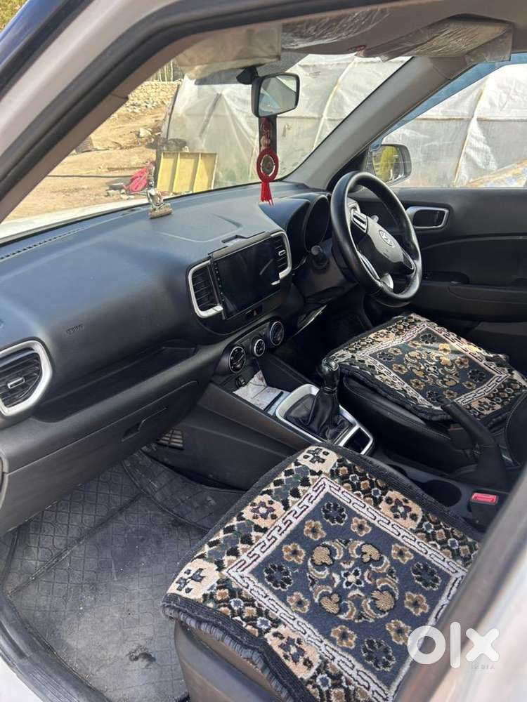 Hyundai Venue 2020 Petrol Well Maintained