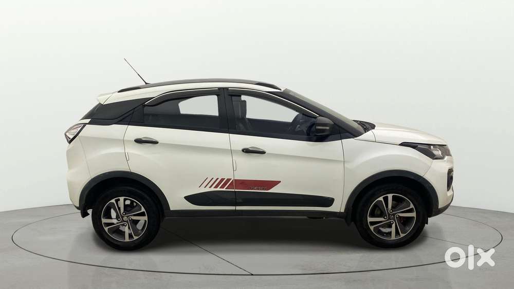 Tata Nexon 1.2 Revotron Xm (s), 2023, Diesel