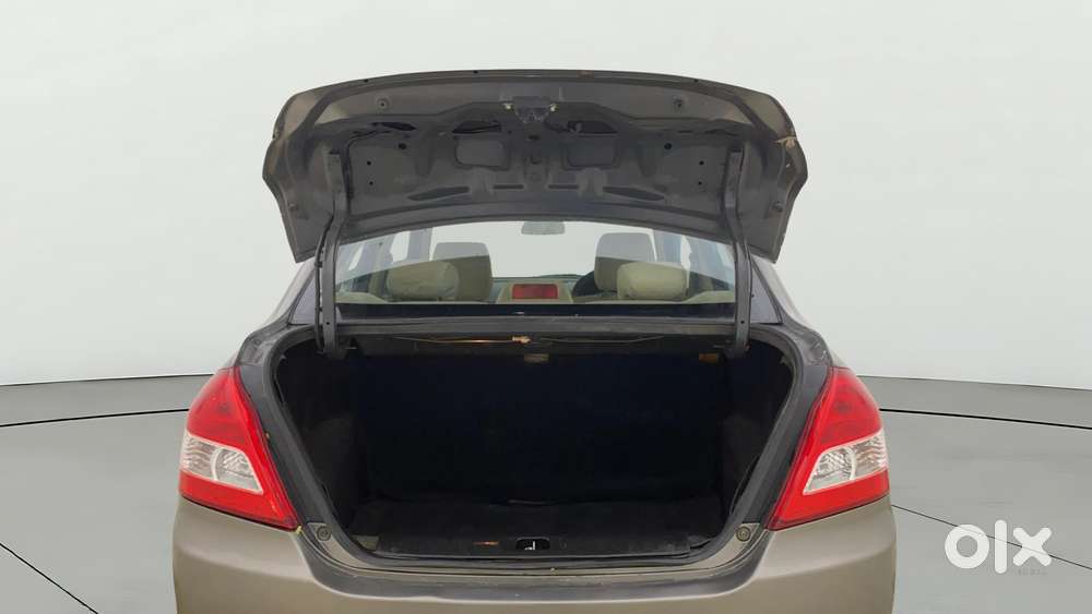 Maruti Suzuki Swift Dzire 1.2 Vxi Bsiv, 2016, Petrol
