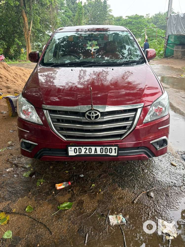 Toyota Innova Diesel 2014
