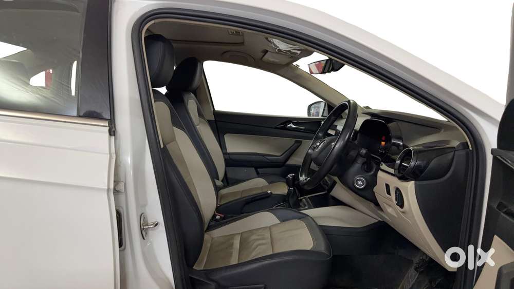 Skoda Slavia Style 1.0l Tsi Mt, 2022, Petrol