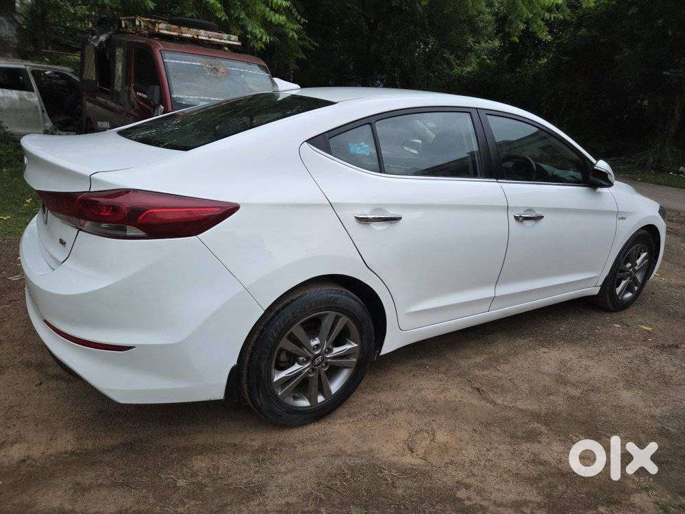 Hyundai Elantra 1.6 Sx Option At, 2017, Petrol