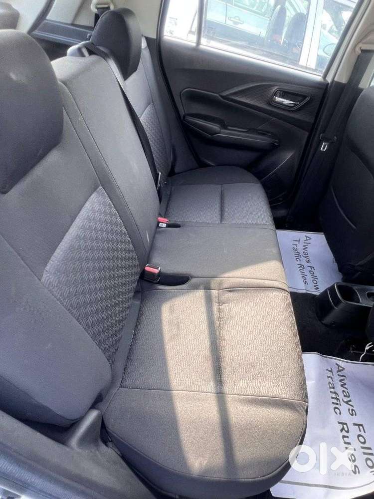 Maruti Suzuki Swift Vxi + Manual, 2025
