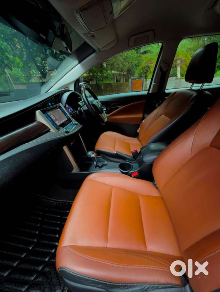 Toyota Innova Crysta 2.8z Automatic, 2017, Diesel