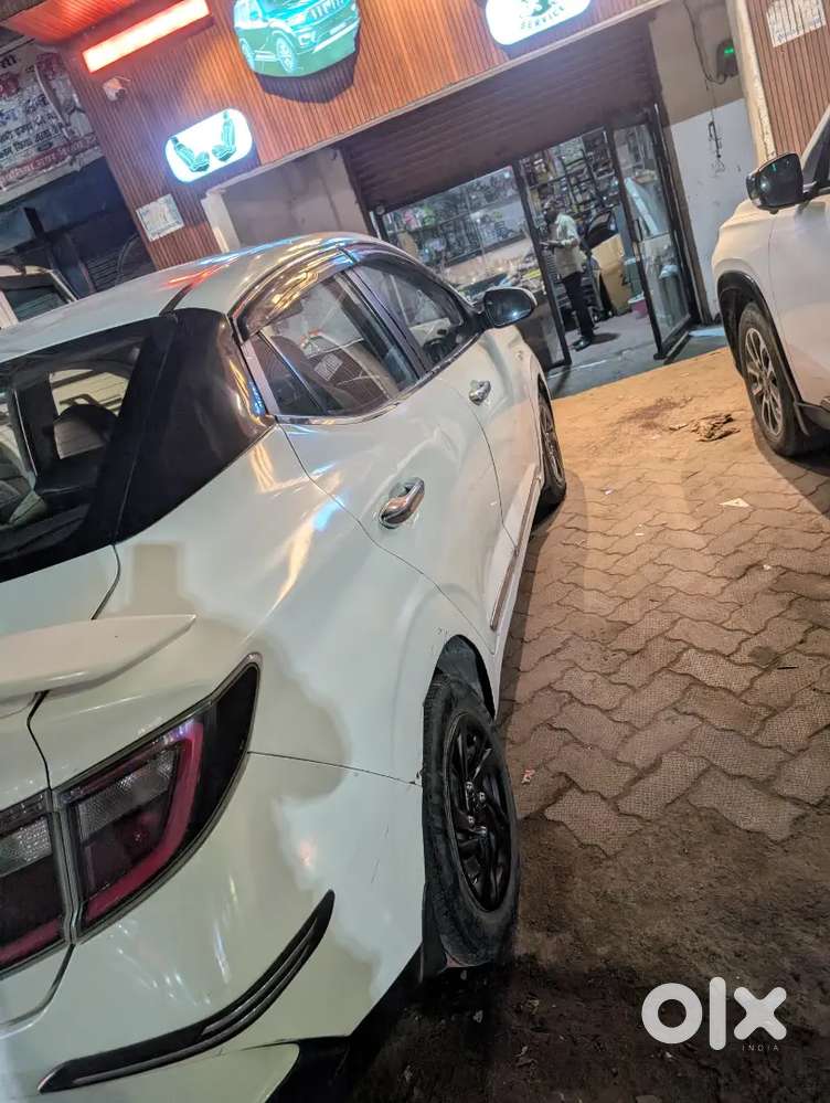 Hyundai Aura Family Car