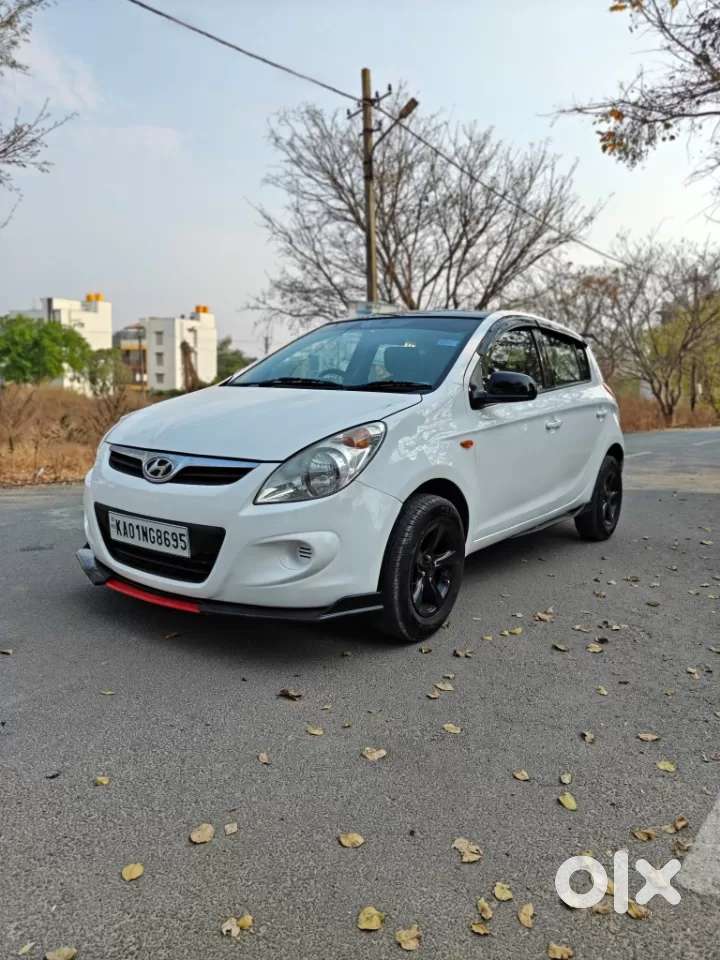 Hyundai i20 Magna, 2011, Petrol