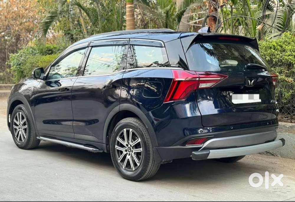 Mahindra Xuv700 2.0 Ax 7 Petrol Mt Str, 2023, Petrol