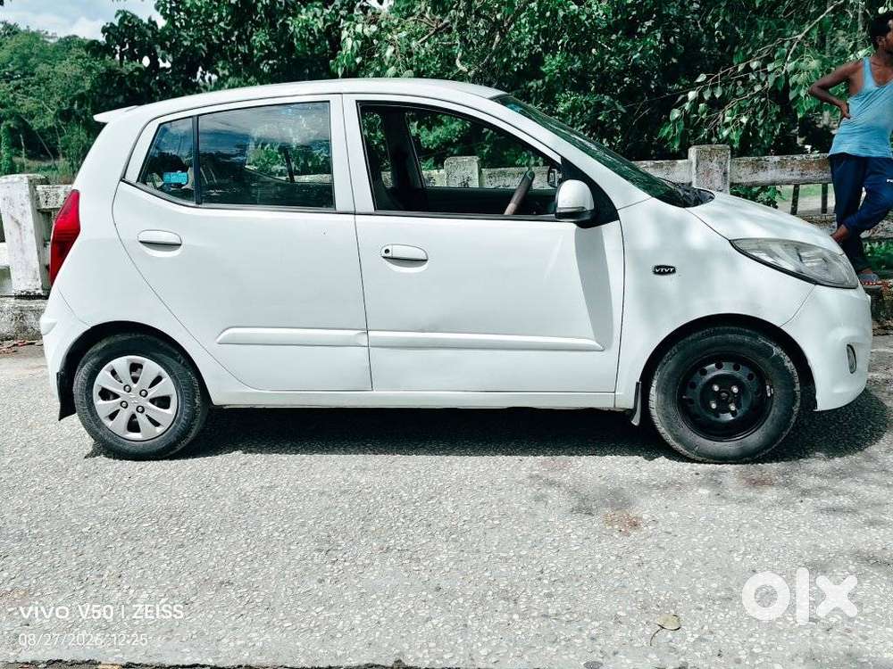 Hyundai I10 Sportz, 2012, Petrol