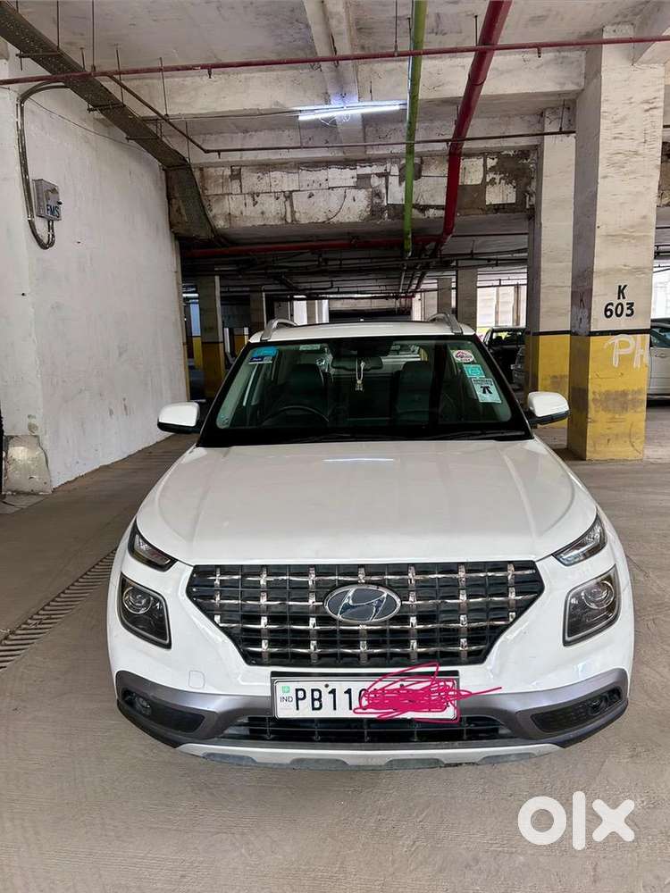Hyundai Venue 2019 Petrol Well Maintained