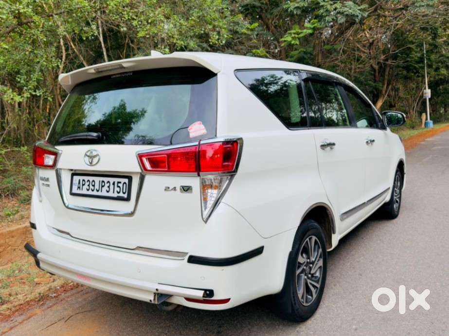 Toyota Innova Crysta 2.4 V, 2021, Diesel