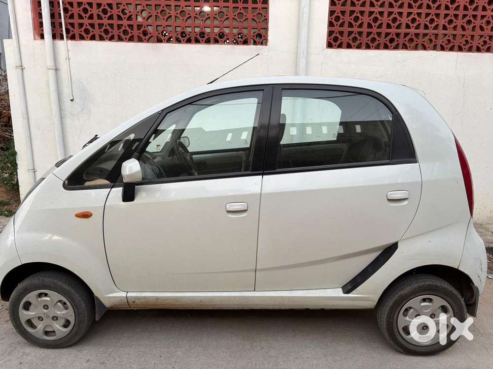 Tata Nano Genx 2016 Petrol 29636 Km Driven, Showroom Service History