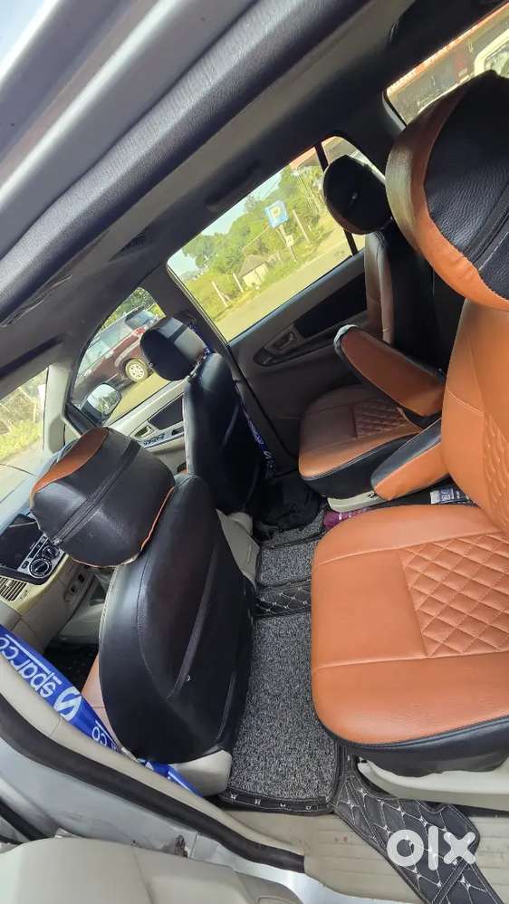 Toyota,innova