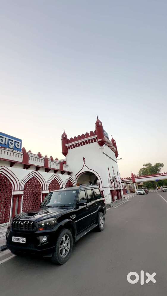 Mahindra Scorpio Classic 2017