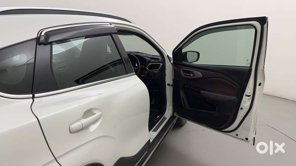 Maruti Suzuki Fronx Alpha 1.0l Turbo 6 At, 2024, Petrol