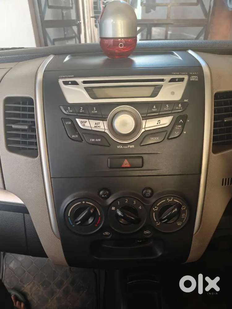 I Want To Sell A November 2014 Wagon R Vxi Model Car.