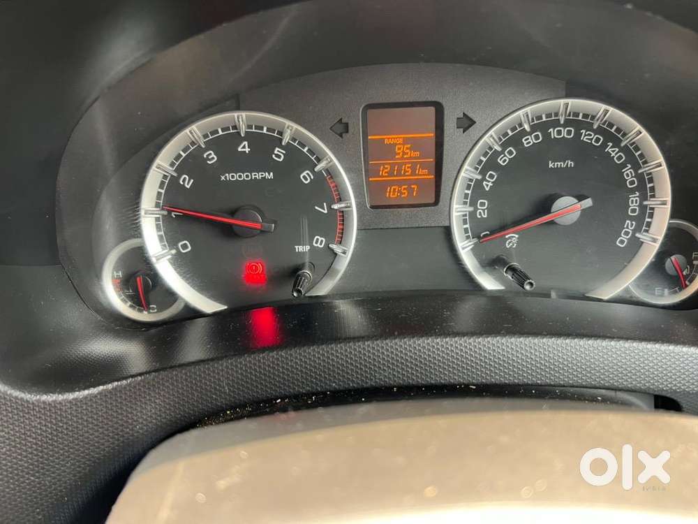 Maruti Suzuki Swift 2016 Petrol 121000 Km Driven