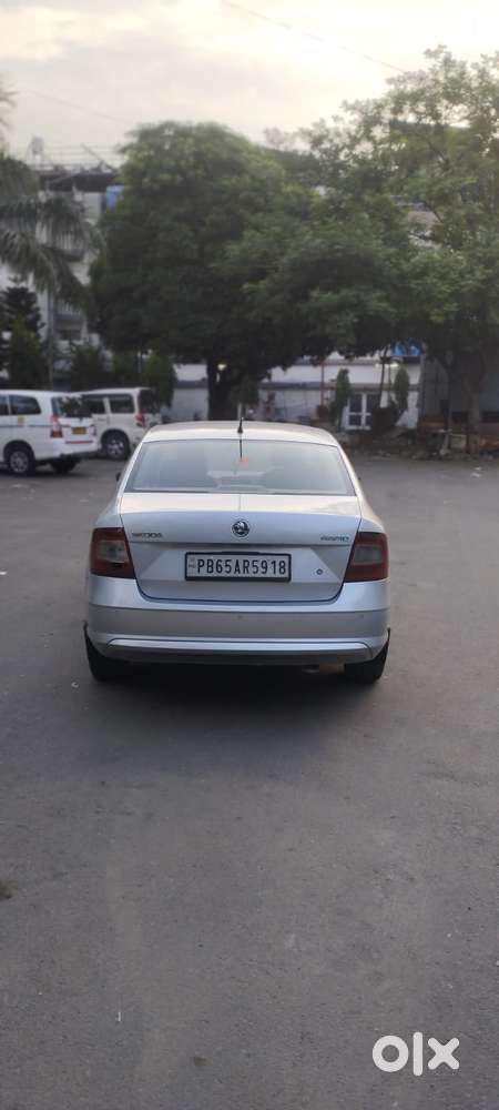 Skoda Rapid 1.0 Ambition Tsi, 2017, Petrol