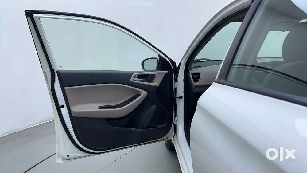 Hyundai Elite I20 Magna 1.4 At, 2018, Petrol
