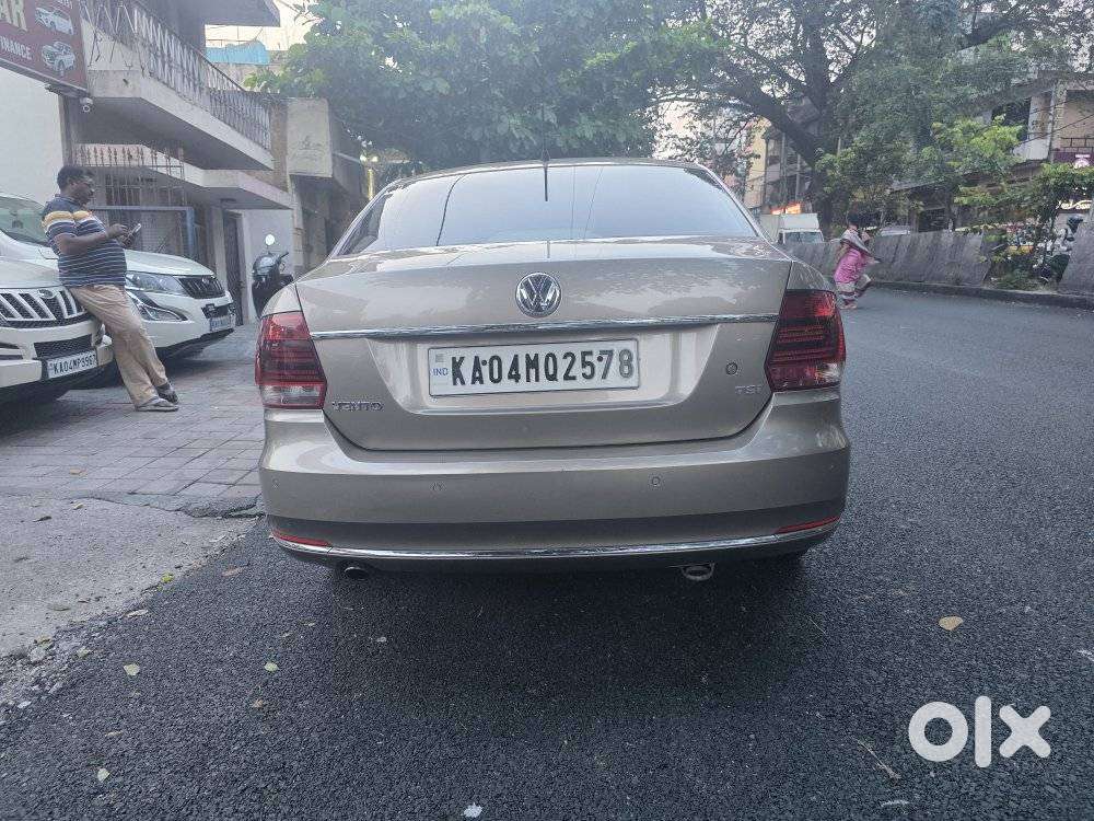 Volkswagen Vento Petrol Highline, 2015, Petrol