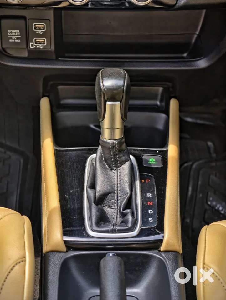 Honda City Zx, 2023, Petrol