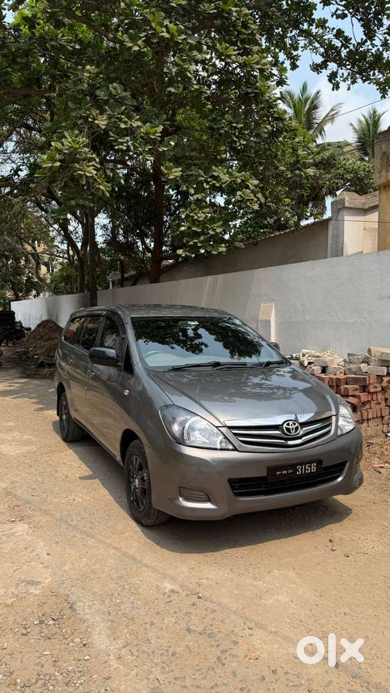 Toyota Innova Diesel 2011