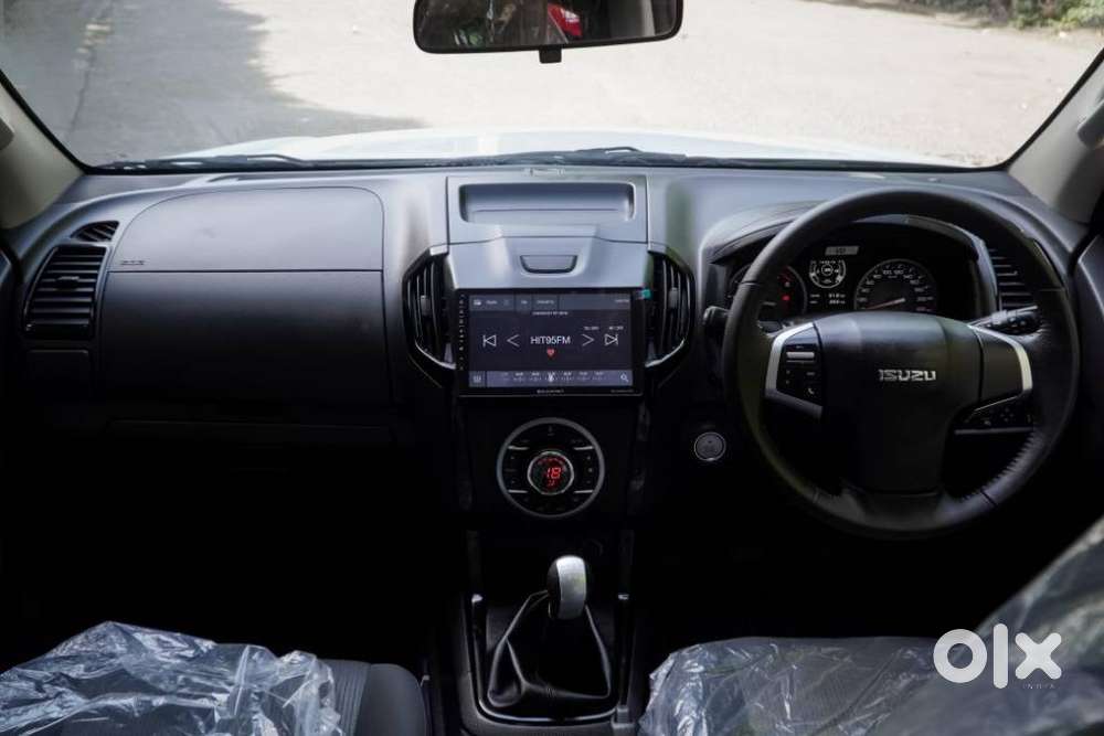 Isuzu V-cross Z 4x4 Mt, 2026, Diesel