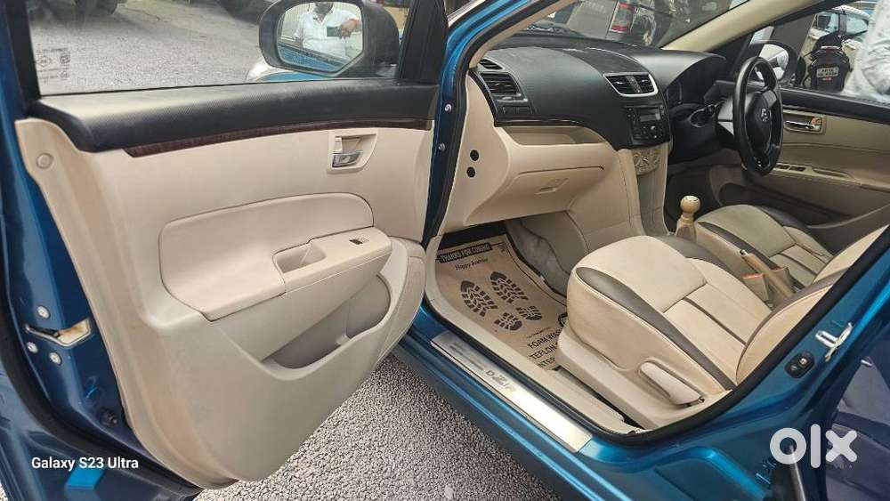 Maruti Suzuki Swift Dzire 1.2 Vxi Bsiv, 2013, Petrol