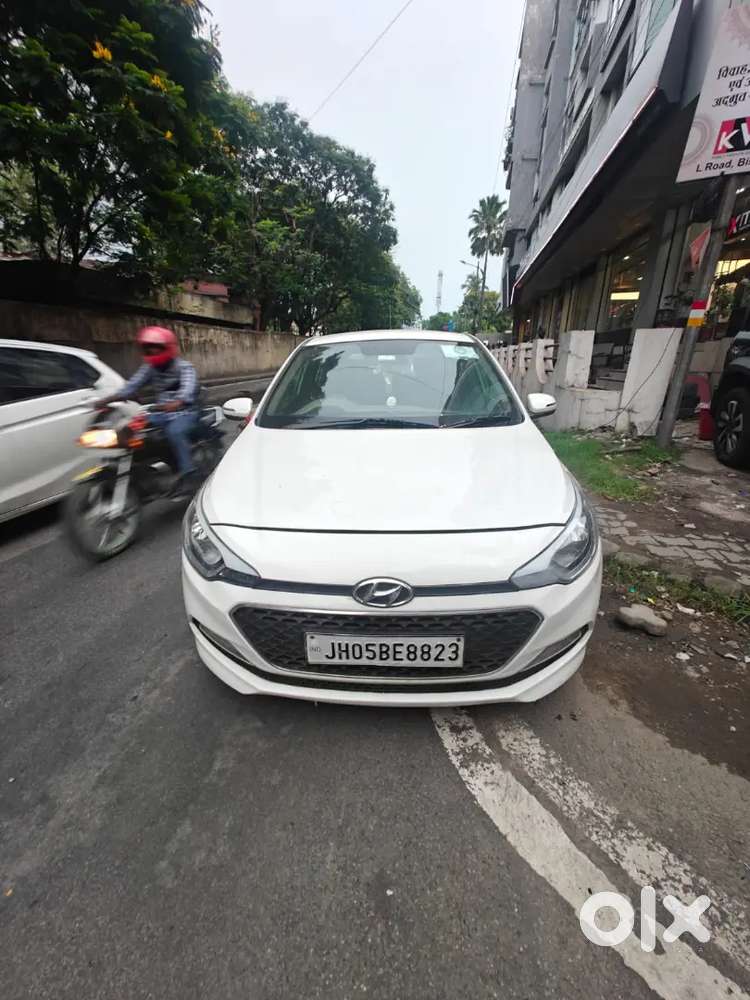 Hyundai I20 2015 Petrol 65000 Km Driven