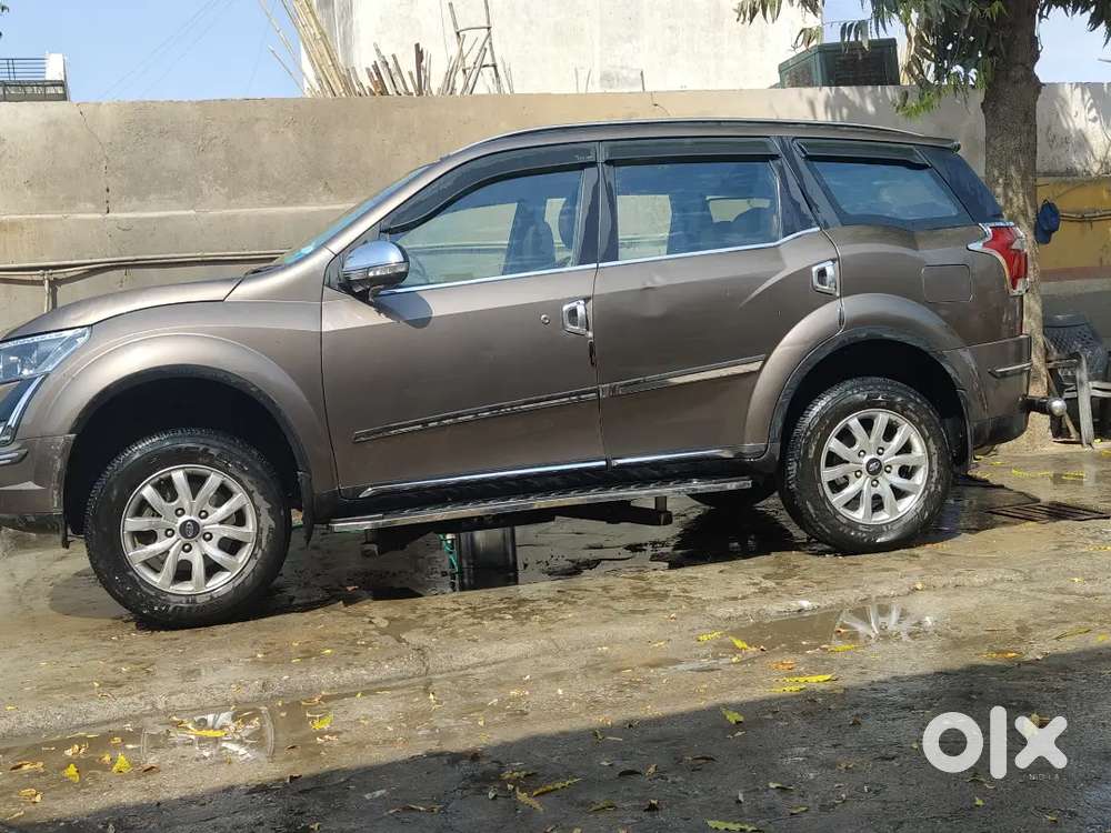 Mahindra Xuv500 2018 Diesel 75000 Km Driven