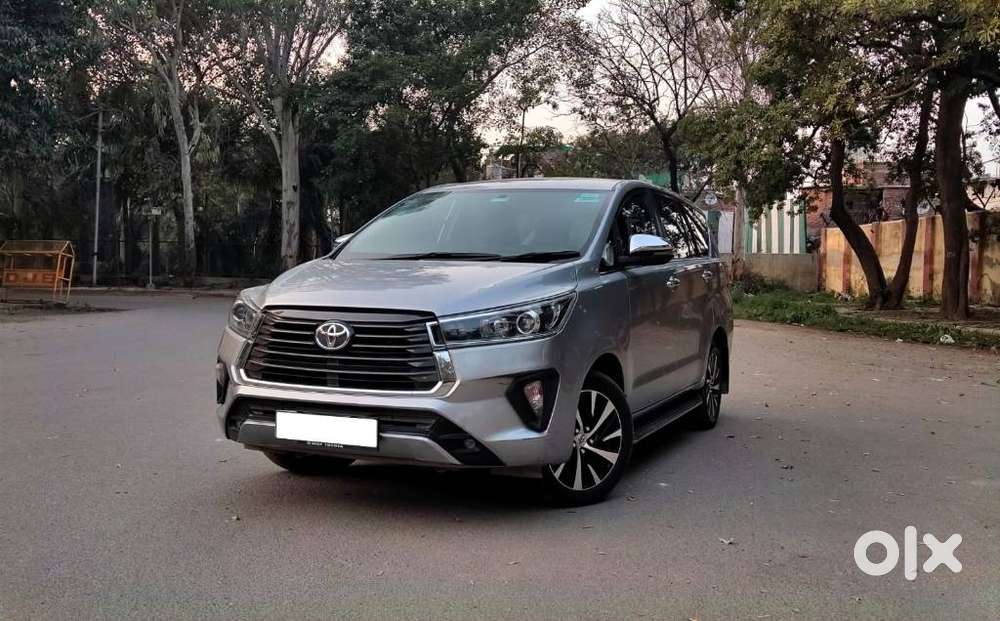 Toyota Innova Crysta