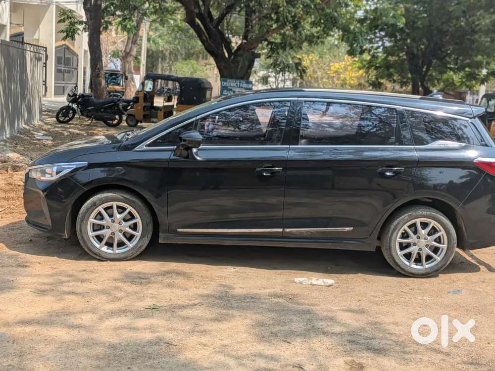 Byd E6 Electric 2023 Variant