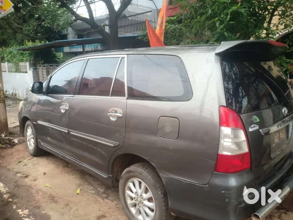Toyota Innova 2013 Diesel Well Maintained