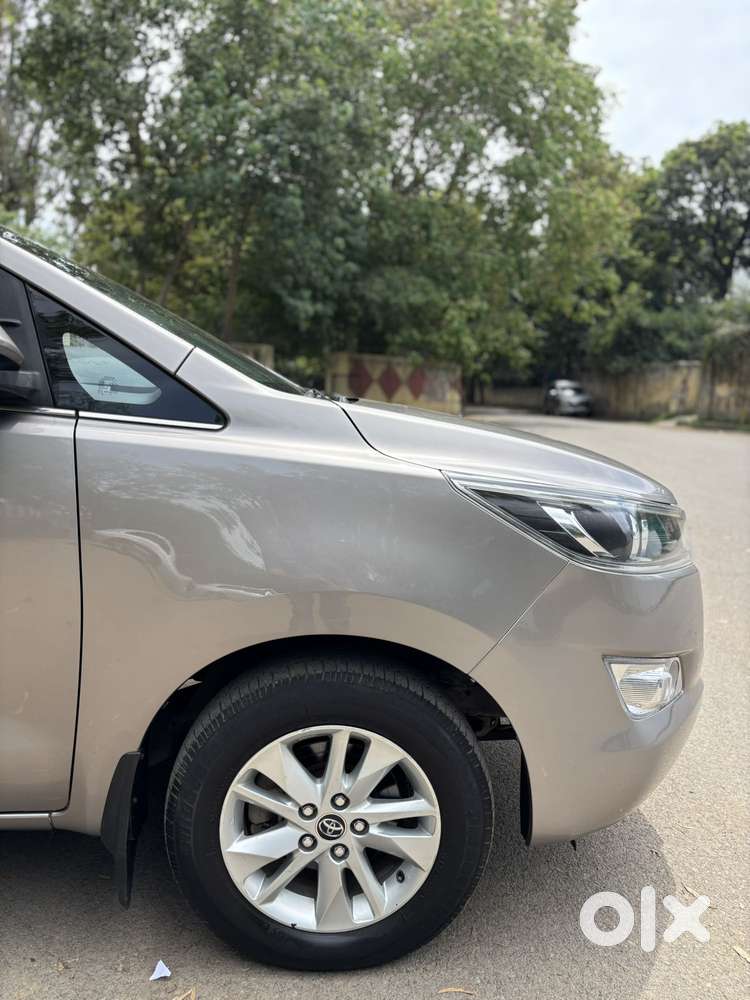 Toyota Innova Crysta 2.4 V 7 Str, 2019, Diesel